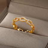 Geometric Twist Chain Ring